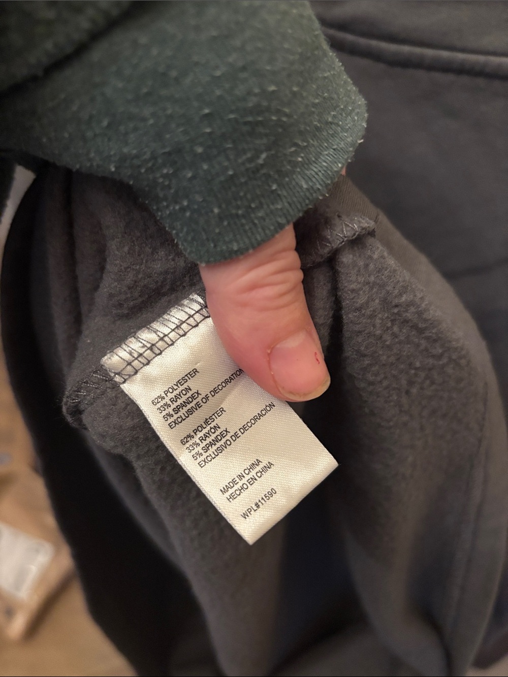 Weatherproof pullover size medium - Picture 4 of 4